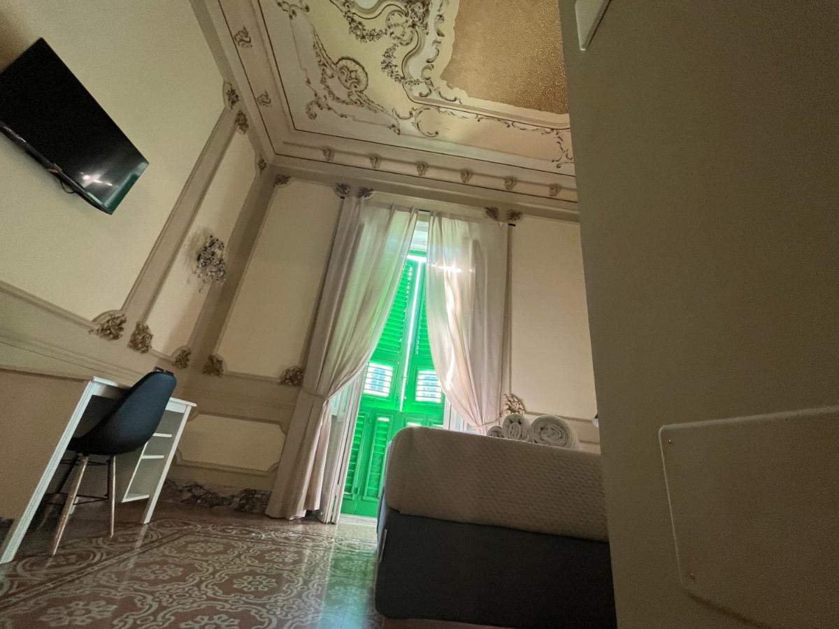 Epoque Bed And Breakfast Μεσίνα Εξωτερικό φωτογραφία